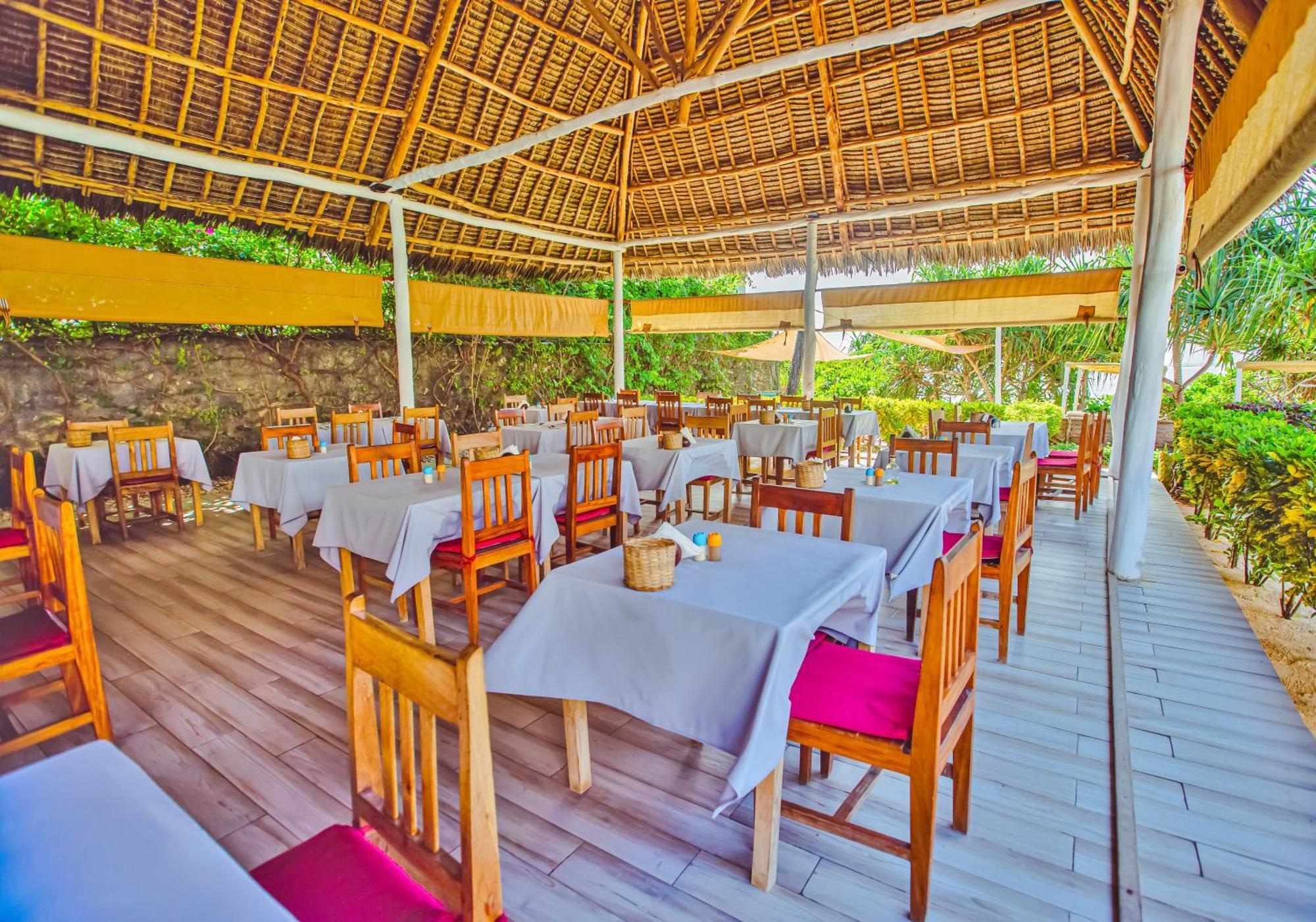 Ahg Sun Bay Mlilile Beach Hotel Matemwe  Bagian luar foto