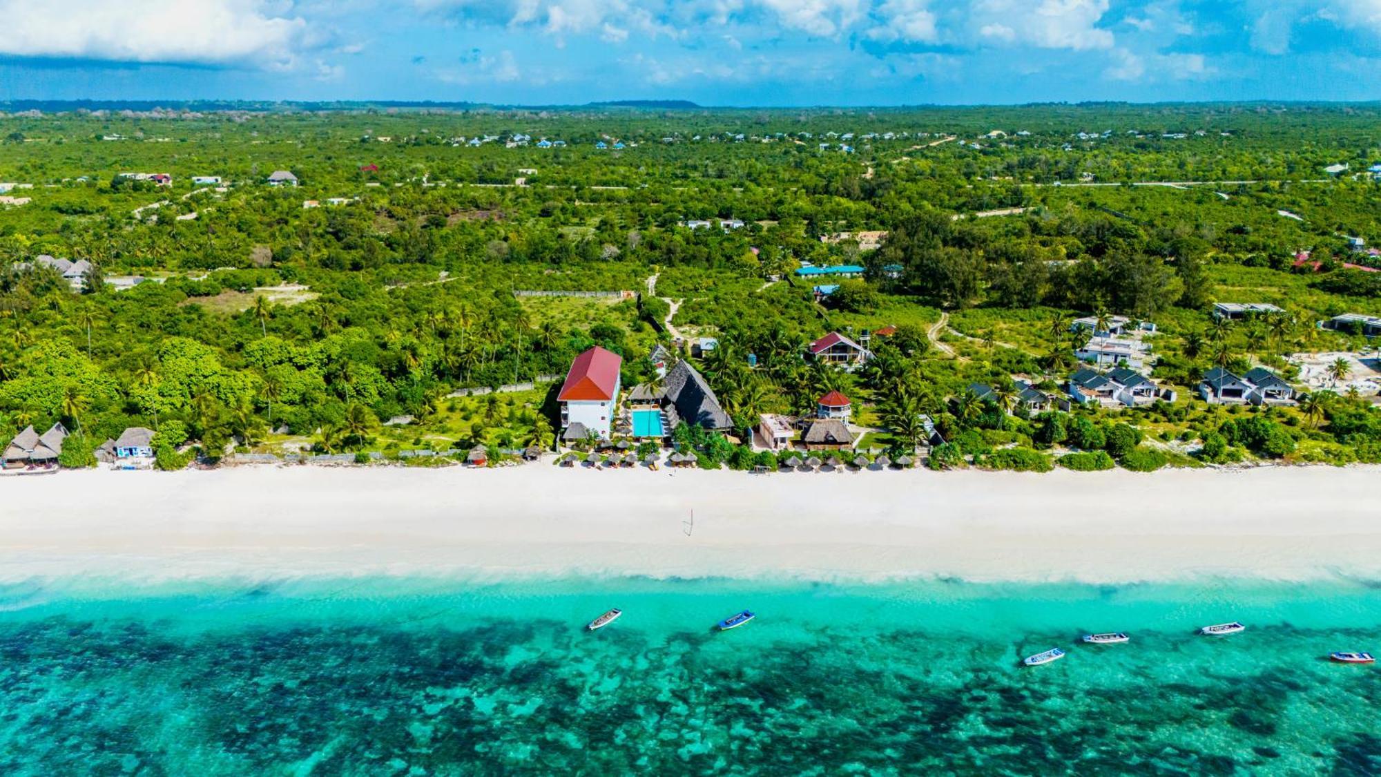 Ahg Sun Bay Mlilile Beach Hotel Matemwe  Bagian luar foto